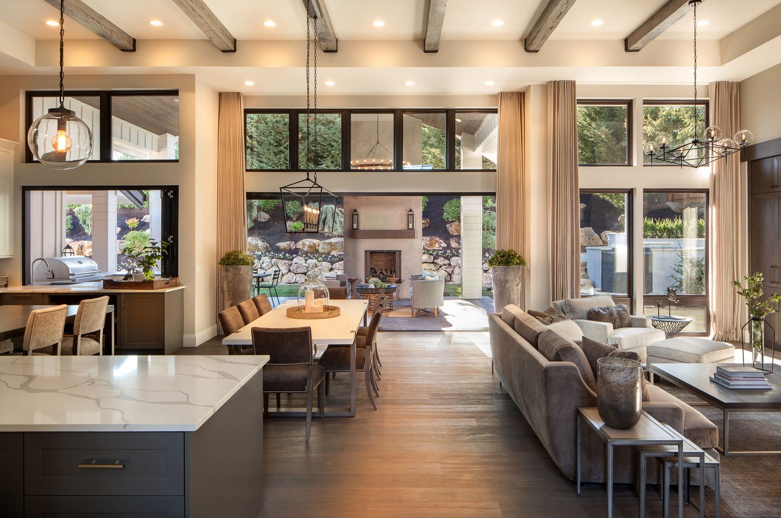 Read more about the article Why Choose A Professional Design Agency For Your Farmhouse Design Plans