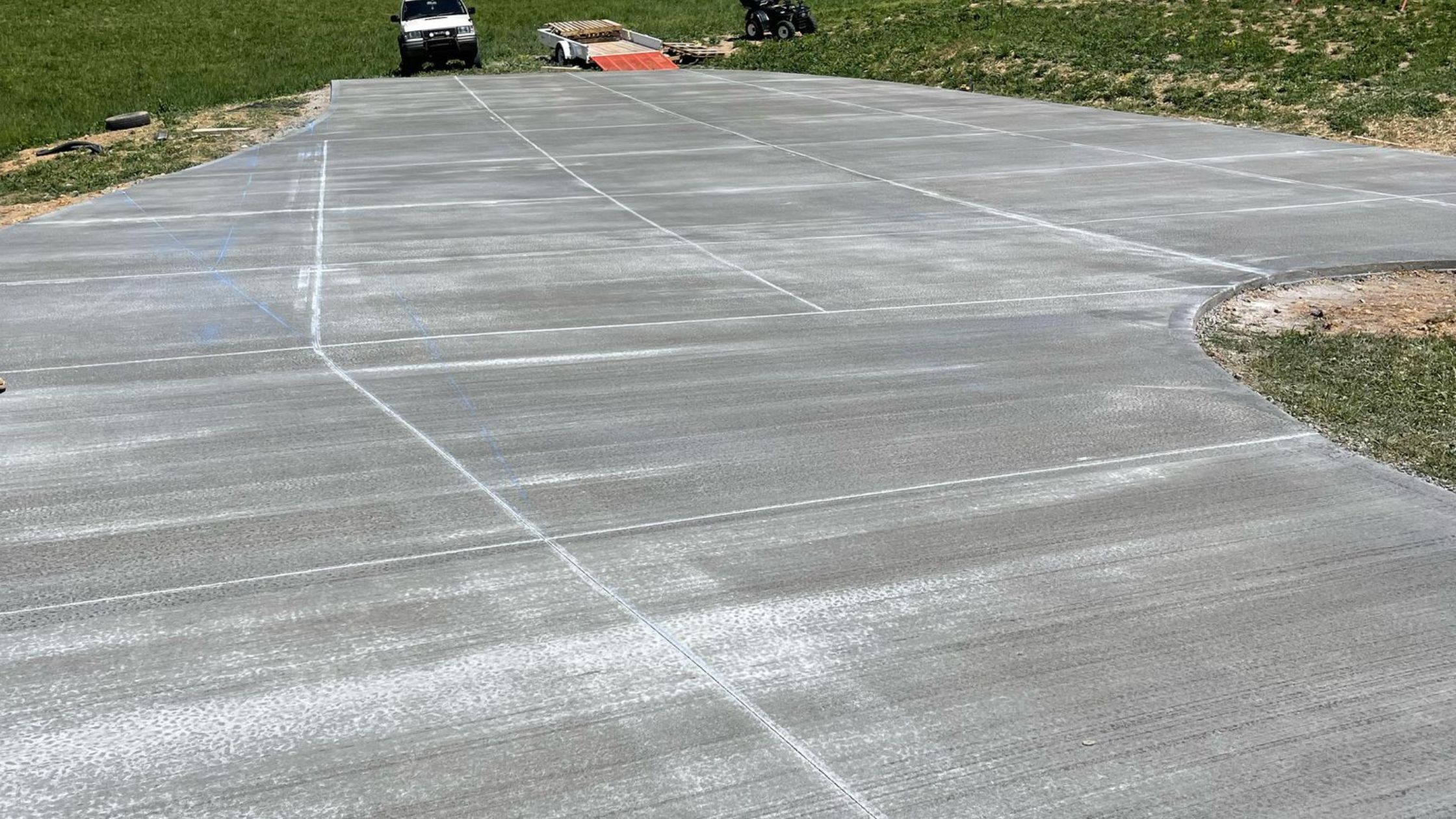 Read more about the article Concrete Driveway Jefferson City: Smart Choice for Homeowners